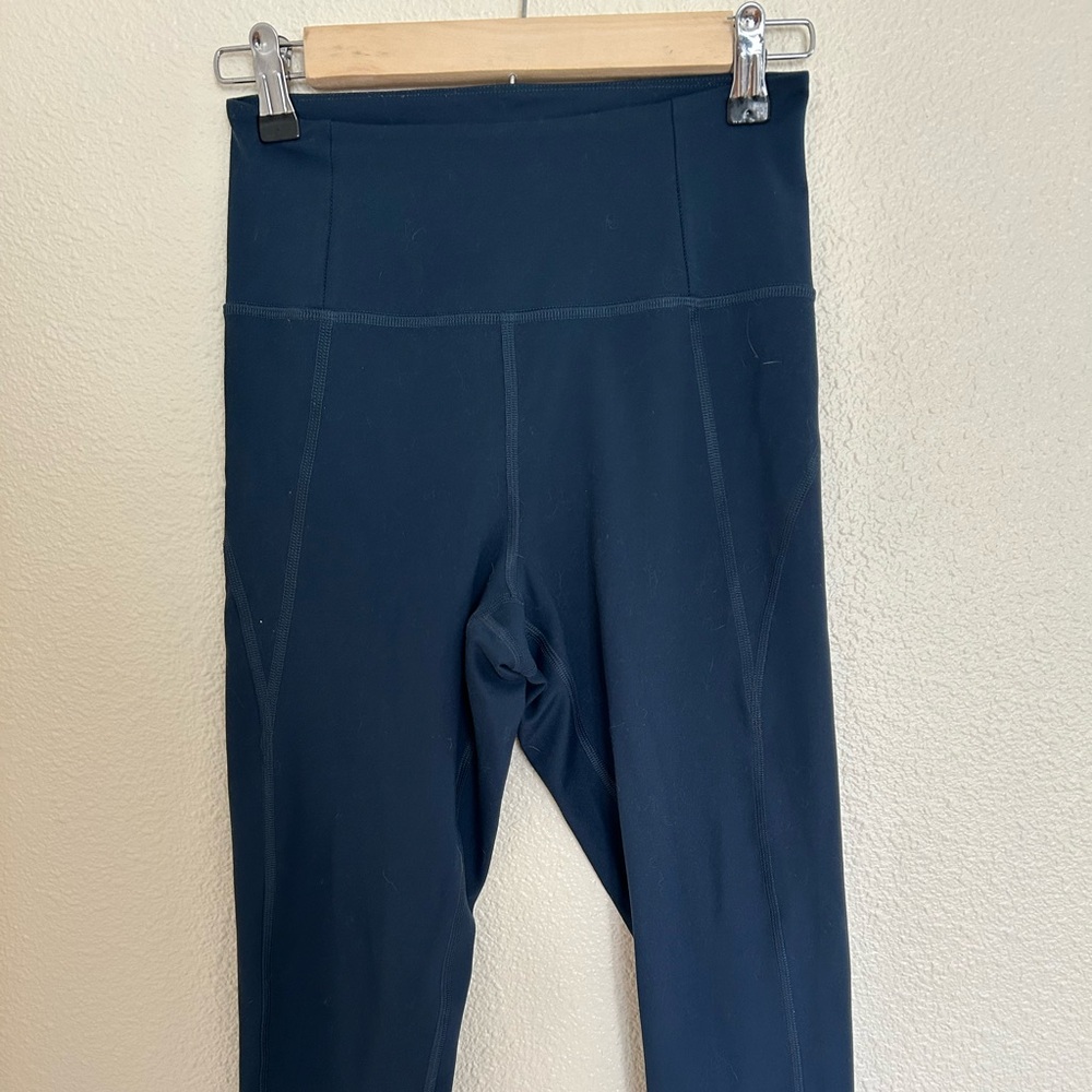 Girlfriend Collective Workout Set - Picture 2 of 8